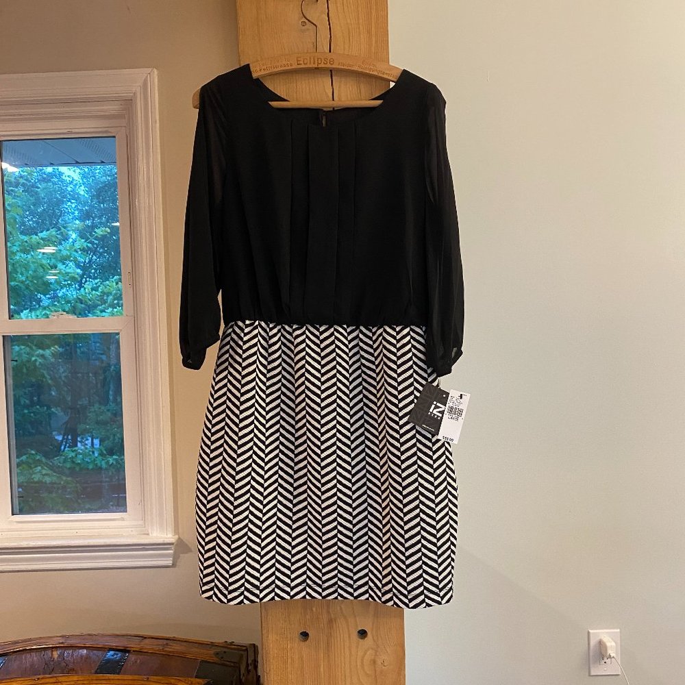 Izbyer black and white dress